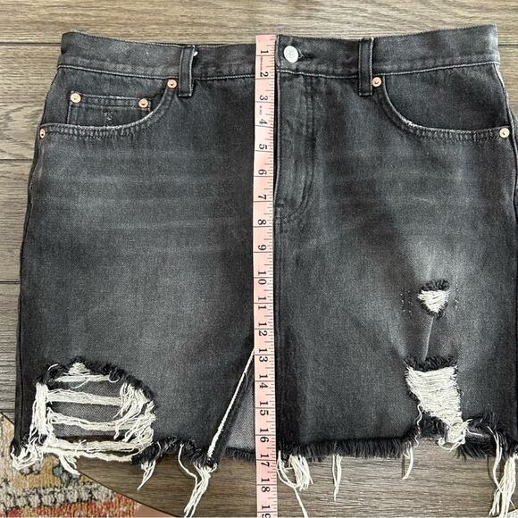 We the free denim distressed skirt womens size 31 - Picture 5 of 11